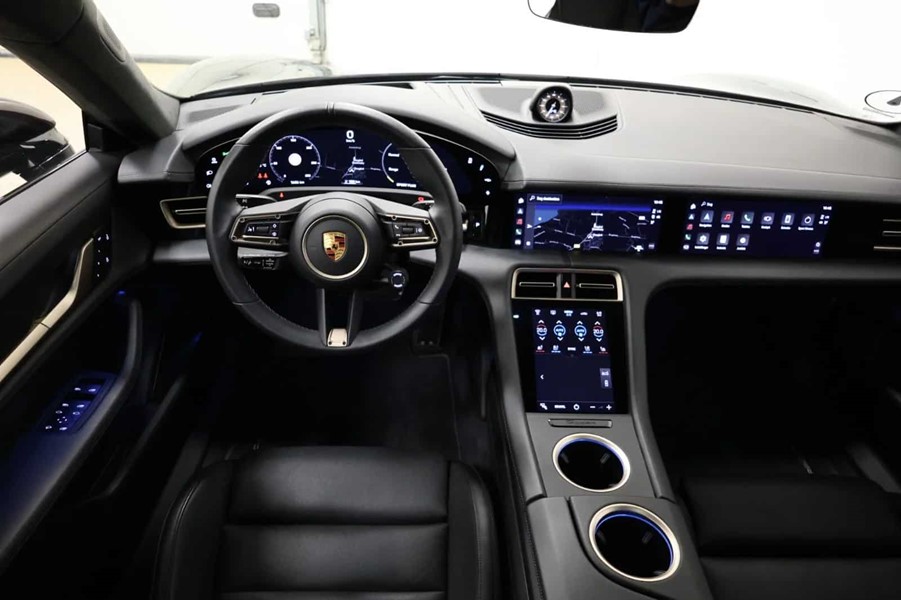 Taycan leasing_6.jpg