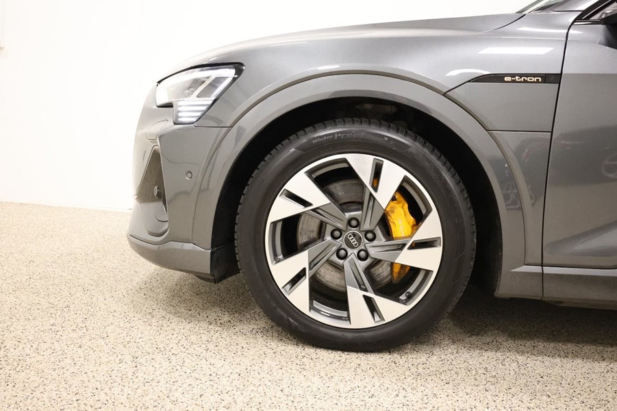 audi-etron-55-sline-quattro-leasing-12.jpg
