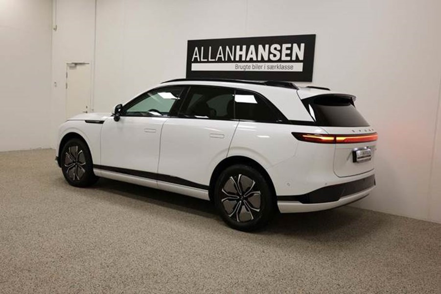 XPENG G9 bagside.jpg