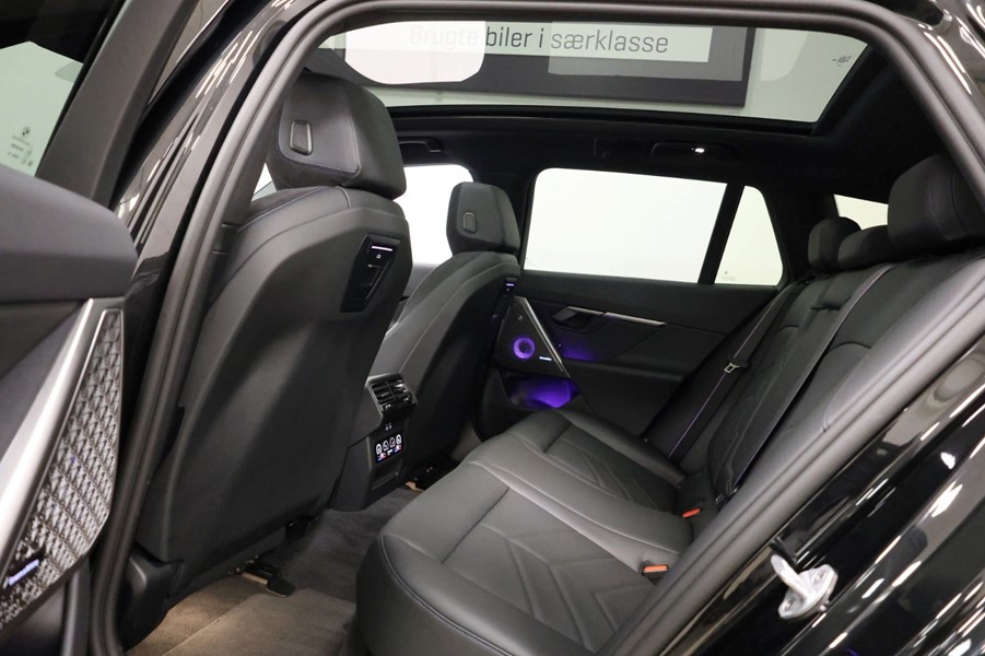 bmw-i5-m60-touring-xdrive-sort-bagsaede.jpeg