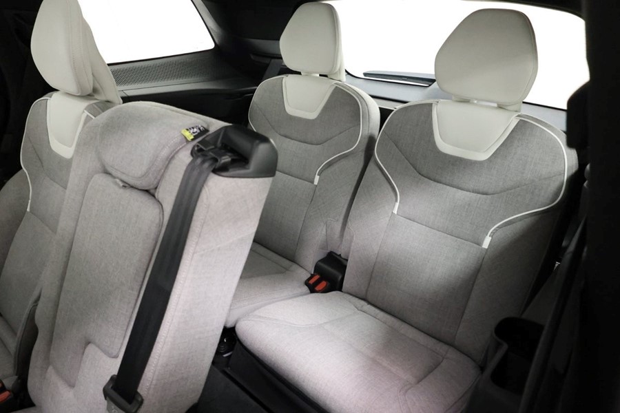 volvo-ex90-twin-ultra-7prs-graa-bagsaeder.jpeg